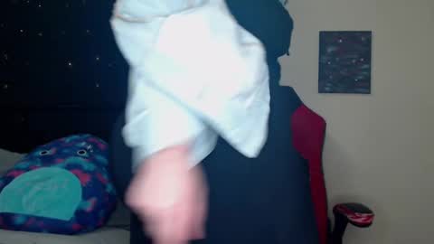 Snapshot of toxiclilly chatting on December 2024 09:40:02 AM Lilly Miss Mistress Goddess Maam Queen Boss online show from December 2024 09:40:02 AM