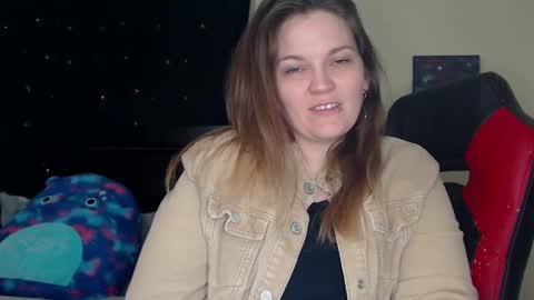 Snapshot of toxiclilly chatting on December 2024 08:23:02 AM Lilly Miss Mistress Goddess Maam Queen Boss online show from December 2024 08:23:02 AM