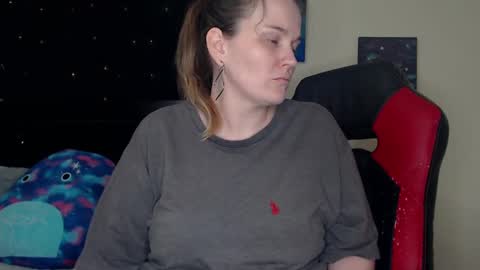 Snapshot of toxiclilly chatting on December 2024 07:40:01 AM Lilly Miss Mistress Goddess Maam Queen Boss online show from December 2024 07:40:01 AM