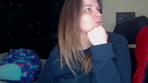 Snapshot of toxiclilly chatting on December 2024 08:34:02 AM Lilly Miss Mistress Goddess Maam Queen Boss online show from December 2024 08:34:02 AM