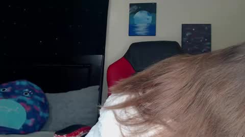 Snapshot of toxiclilly chatting on January 2025 08:20:02 AM Lilly Miss Mistress Goddess Maam Queen Boss online show from January 2025 08:20:02 AM