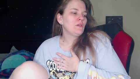 Snapshot of toxiclilly chatting on January 2025 07:22:01 AM Lilly Miss Mistress Goddess Maam Queen Boss online show from January 2025 07:22:01 AM