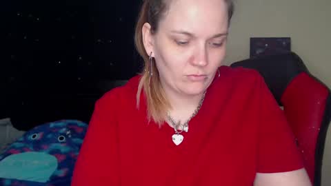 Snapshot of toxiclilly chatting on January 2025 08:36:01 AM Lilly Miss Mistress Goddess Maam Queen Boss online show from January 2025 08:36:01 AM