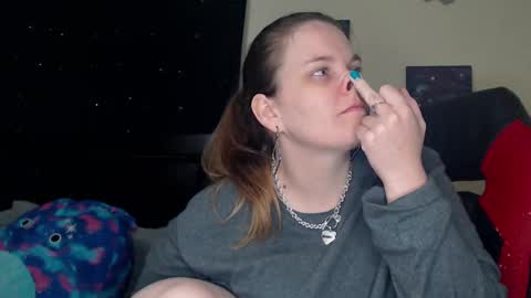 Snapshot of toxiclilly chatting on February 2025 12:16:01 PM Lilly Miss Mistress Goddess Maam Queen Boss online show from February 2025 12:16:01 PM