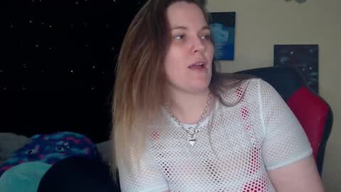 Snapshot of toxiclilly chatting on February 2025 06:18:01 AM Lilly Miss Mistress Goddess Maam Queen Boss online show from February 2025 06:18:01 AM