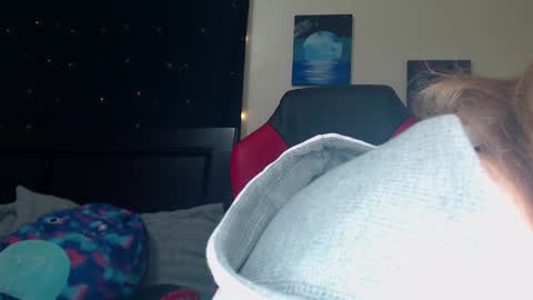 Snapshot of toxiclilly chatting on March 2025 08:24:02 AM Lilly Miss Mistress Goddess Maam Queen Boss online show from March 2025 08:24:02 AM