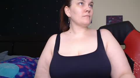 Snapshot of toxiclilly chatting on September 2025 07:13:02 PM Lilly Miss Mistress Goddess Maam Queen Boss online show from September 2025 07:13:02 PM