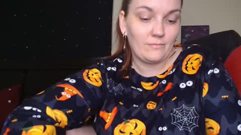 Snapshot of toxiclilly chatting on October 2025 07:42:02 AM Lilly Miss Mistress Goddess Maam Queen Boss online show from October 2025 07:42:02 AM