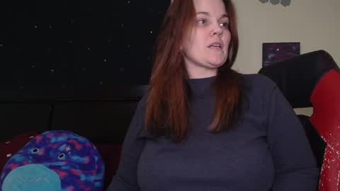 Snapshot of toxiclilly chatting on October 2025 06:38:01 AM Lilly Miss Mistress Goddess Maam Queen Boss online show from October 2025 06:38:01 AM