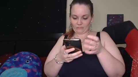 Snapshot of toxiclilly chatting on October 2025 07:16:01 AM Lilly Miss Mistress Goddess Maam Queen Boss online show from October 2025 07:16:01 AM