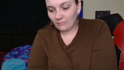 Snapshot of toxiclilly chatting on November 2025 07:41:02 AM Lilly Miss Mistress Goddess Maam Queen Boss online show from November 2025 07:41:02 AM