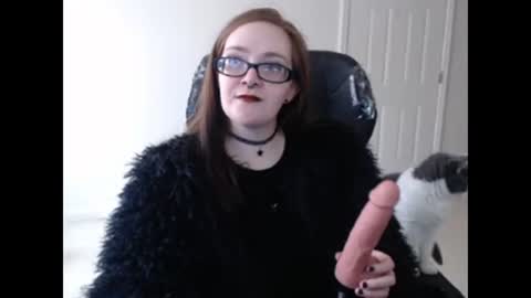 Snapshot of toxikink chatting on April 2026 10:07:02 PM toxikink online show from April 2026 10:07:02 PM