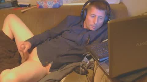 Snapshot of toyboy5546 chatting on October 2025 03:57:02 PM Toyboy online show from October 2025 03:57:02 PM