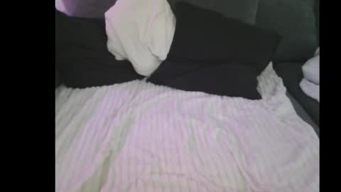 Snapshot of toyy_boy chatting on December 2025 05:31:02 PM Tim online show from December 2025 05:31:02 PM