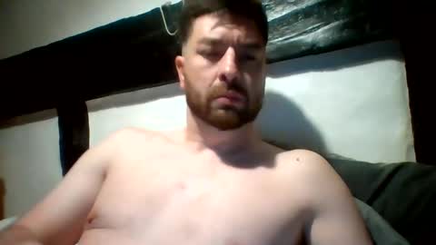 tractorboy2717300440 online show from December 2024 03:15:01 AM