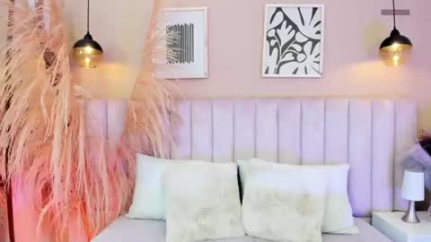 Tracy  online show from July 2026 01:13:02 PM