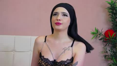 tracycarys online show from April 2026 05:43:02 AM