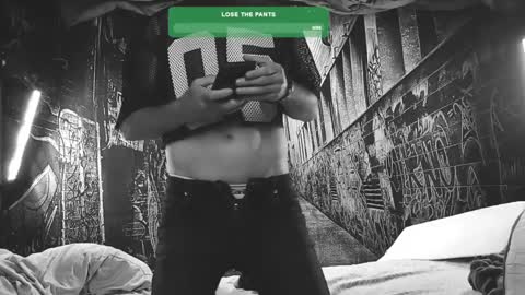 Snapshot of trailer_made chatting on December 2024 02:20:02 AM Ethan Nash online show from December 2024 02:20:02 AM