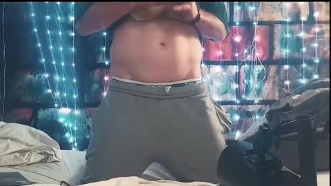 Snapshot of trailer_made chatting on January 2025 07:29:01 AM Ethan Nash online show from January 2025 07:29:01 AM