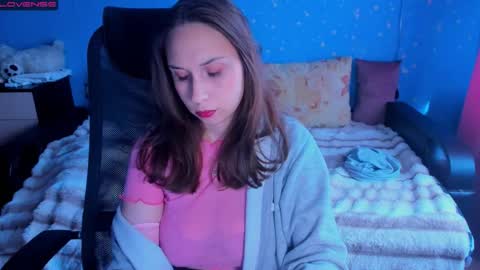 Kate online show from September 2025 09:35:02 AM