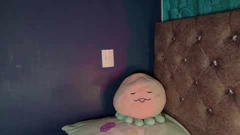 transgirlcol online show from January 2026 03:53:01 AM