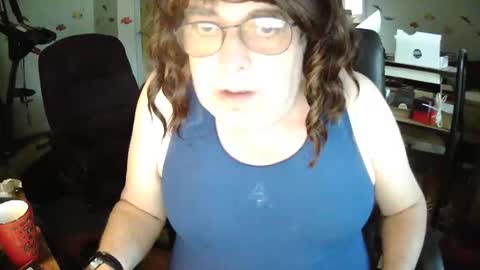 Snapshot of transmtfhello chatting on May 2026 11:15:01 AM Peter online show from May 2026 11:15:01 AM