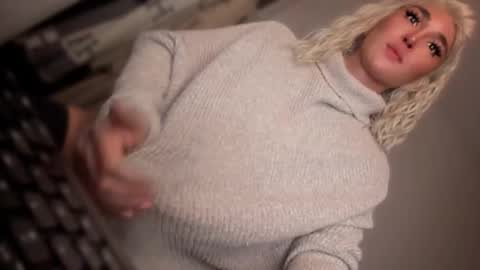 Snapshot of transnextdoor_ chatting on November 2025 11:52:02 AM ALMIGHTY GODDESS VALENTINA online show from November 2025 11:52:02 AM