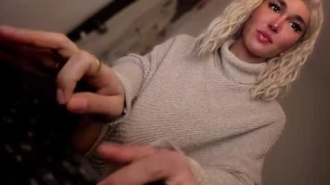 Snapshot of transnextdoor_ chatting on November 2025 05:08:01 PM ALMIGHTY GODDESS VALENTINA online show from November 2025 05:08:01 PM