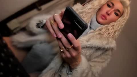 Snapshot of transnextdoor_ chatting on November 2025 11:16:02 PM ALMIGHTY GODDESS VALENTINA online show from November 2025 11:16:02 PM