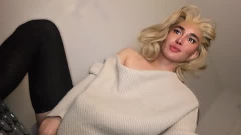 Snapshot of transnextdoor_ chatting on April 2026 05:28:01 PM ALMIGHTY GODDESS VALENTINA online show from April 2026 05:28:01 PM