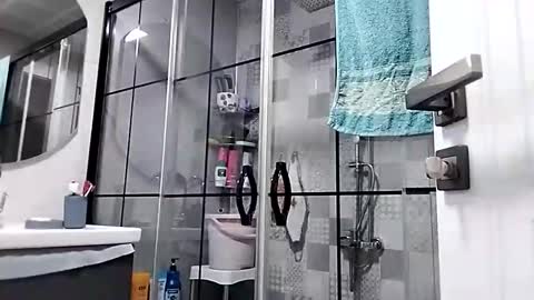 Big Head Cock online show from April 2026 09:15:01 PM