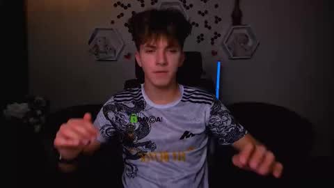 Snapshot of travis_wolf_ chatting on September 2025 08:48:02 AM Travis online show from September 2025 08:48:02 AM
