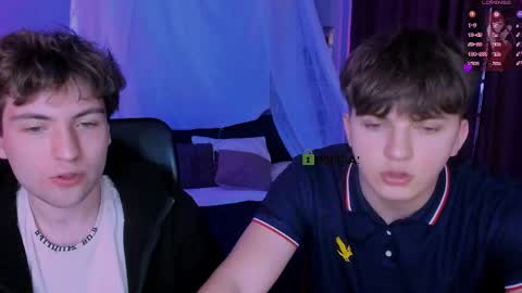 Snapshot of travis_wolf_ chatting on April 2026 08:46:01 AM Travis online show from April 2026 08:46:01 AM