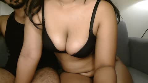 Snapshot of travisandnina chatting on April 2026 03:49:02 PM travisandnina online show from April 2026 03:49:02 PM