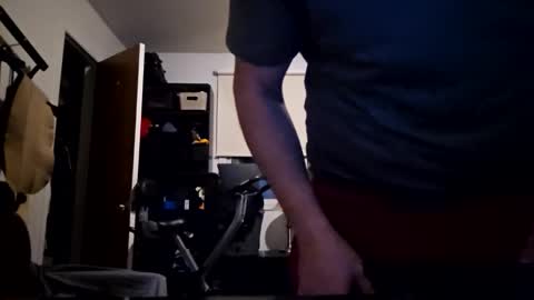 Snapshot of traxxxman2 chatting on April 2026 05:52:01 AM traxxxman2 online show from April 2026 05:52:01 AM