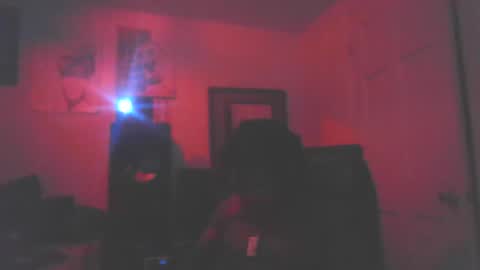 Snapshot of tray713152 chatting on May 2026 01:14:01 AM 10Thickness online show from May 2026 01:14:01 AM