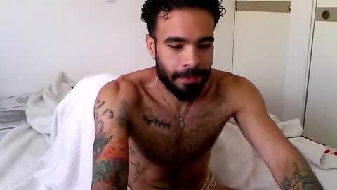 Hunter man online show from February 2025 06:43:02 PM