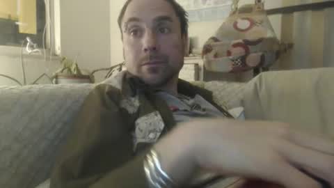 Snapshot of treehuggerhemp chatting on December 2025 07:50:01 AM TreeHugger queer online show from December 2025 07:50:01 AM