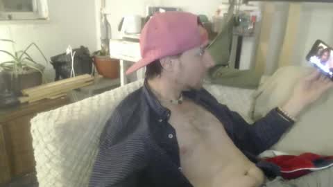 Snapshot of treehuggerhemp chatting on December 2025 03:34:01 AM TreeHugger queer online show from December 2025 03:34:01 AM