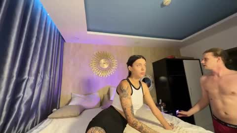 Sarah And Jon online show from February 2025 05:49:02 AM