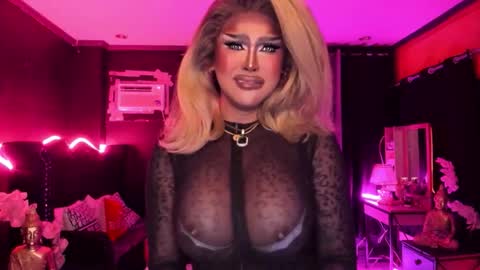 Jade online show from October 2025 01:45:01 PM