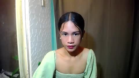 Snapshot of trexietemptress chatting on April 2026 04:50:02 AM Trexie online show from April 2026 04:50:02 AM