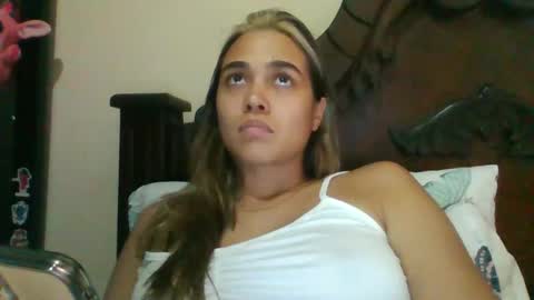 triana_bell online show from January 2025 10:11:02 PM