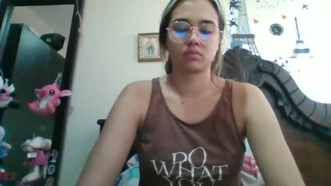 triana_bell online show from February 2025 03:16:01 PM