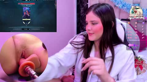 Snapshot of trianna__ chatting on December 2024 01:54:02 PM Trianna online show from December 2024 01:54:02 PM