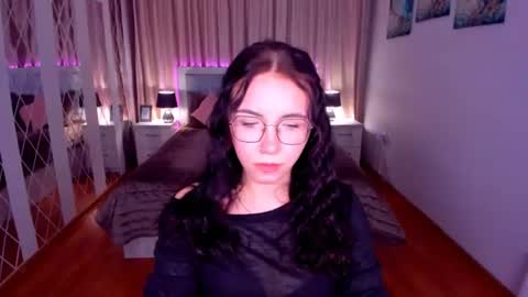 TriciaDaisy online show from June 2026 05:10:01 AM