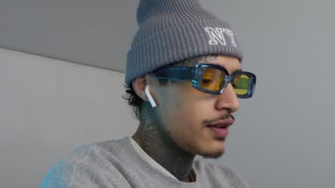 - trieone online show from January 2025 07:00:02 PM