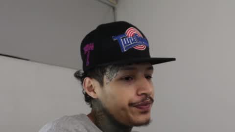 - trieone online show from February 2025 04:44:01 AM