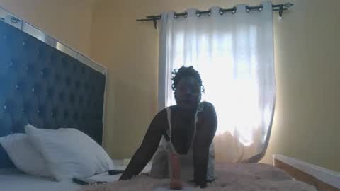 Snapshot of trinatrina94 chatting on May 2026 11:28:01 AM trinatrina94 online show from May 2026 11:28:01 AM