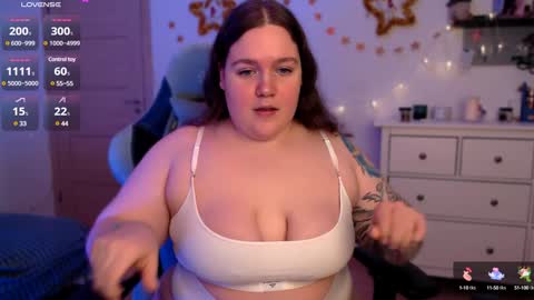 Snapshot of trinititi chatting on January 2025 05:15:02 PM Tina online show from January 2025 05:15:02 PM